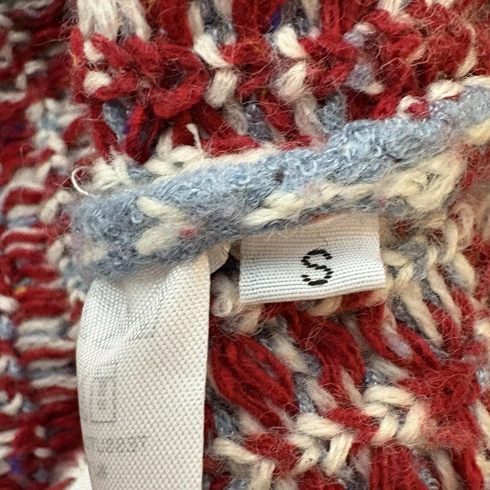 Yans Larat Red Crab Cream Blue V neck High Low Chunky Sweater Size Small Womens - Image 8