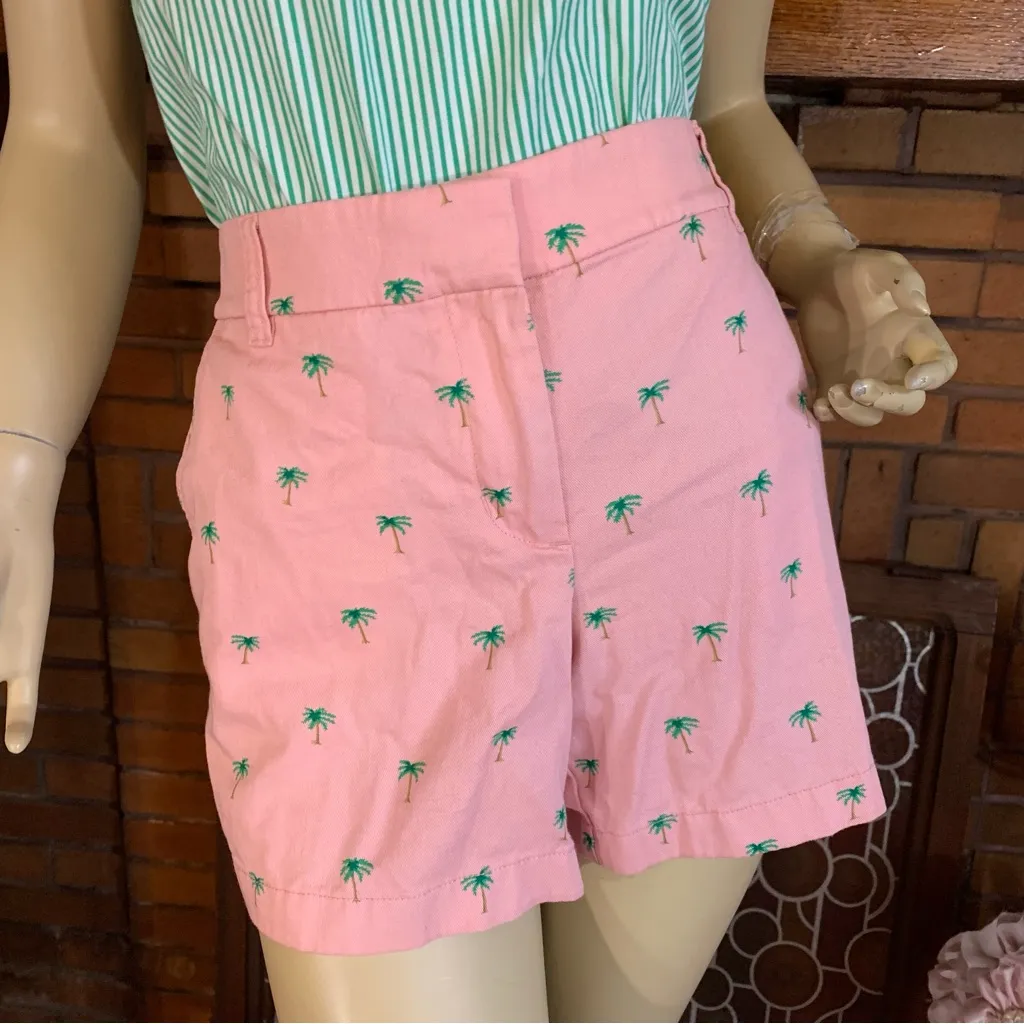 J. CREW PINK COTTON SHORTS WITH GREEN PALM TREES PATTERN (8) - Image 6
