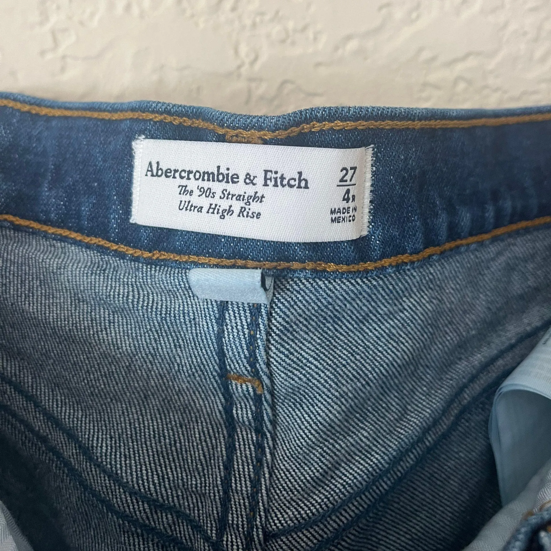 Abercrombie 90s Straight Ultra High Rise Denim - Image 3