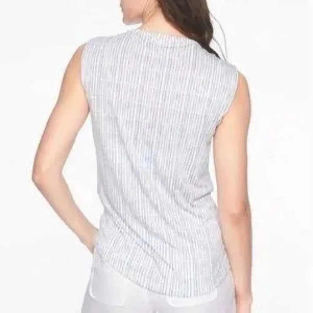 Athleta Breezy Muscle Tank Medium Gray and White - Image 2