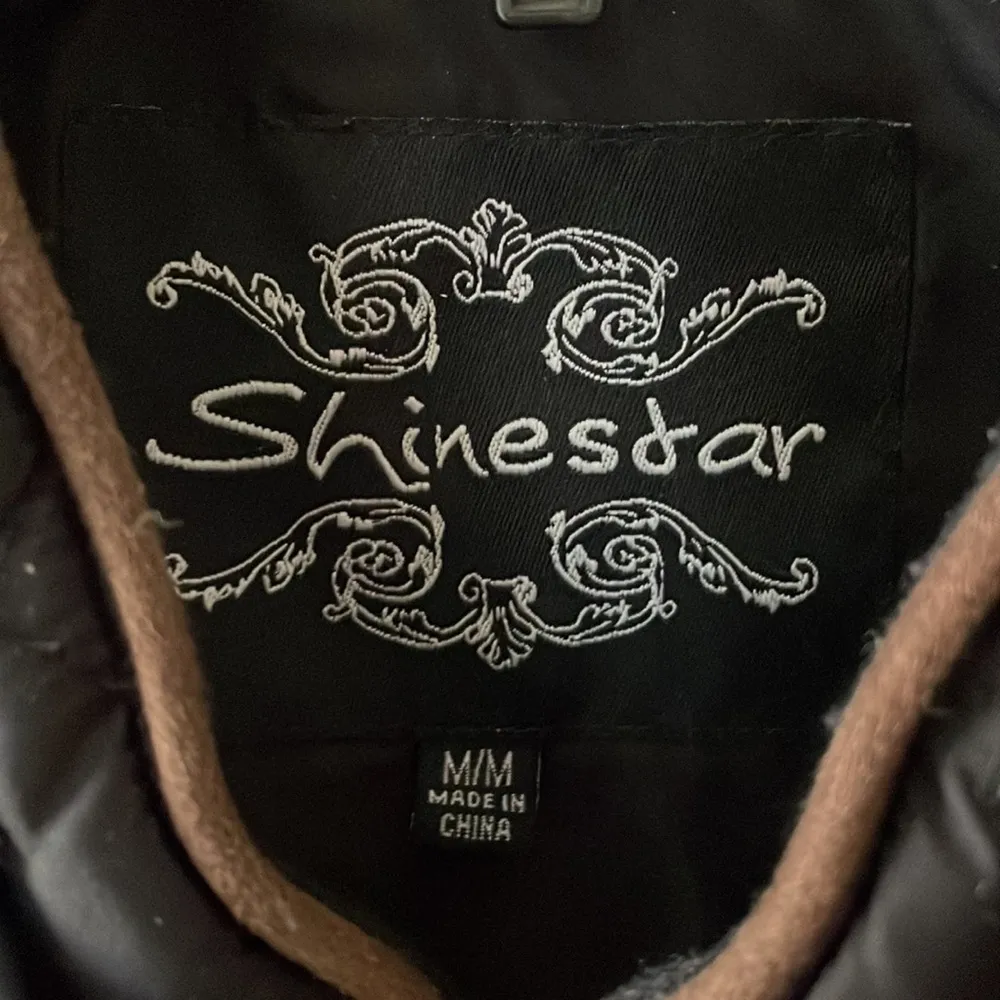 Shinestar Medium vest with pockets - Image 2