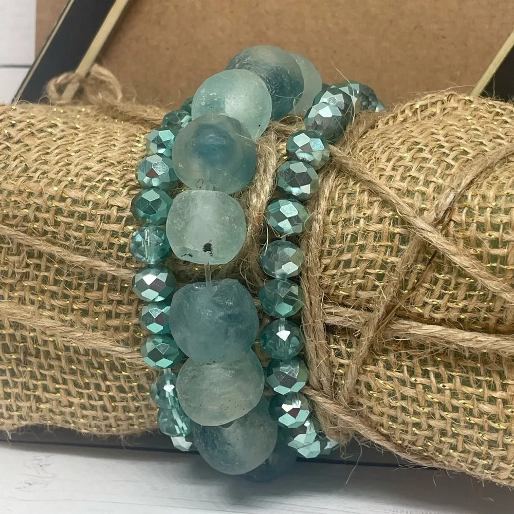 Sea Glass & Crystal Blue Bracelet Trio: Nature - Image 2