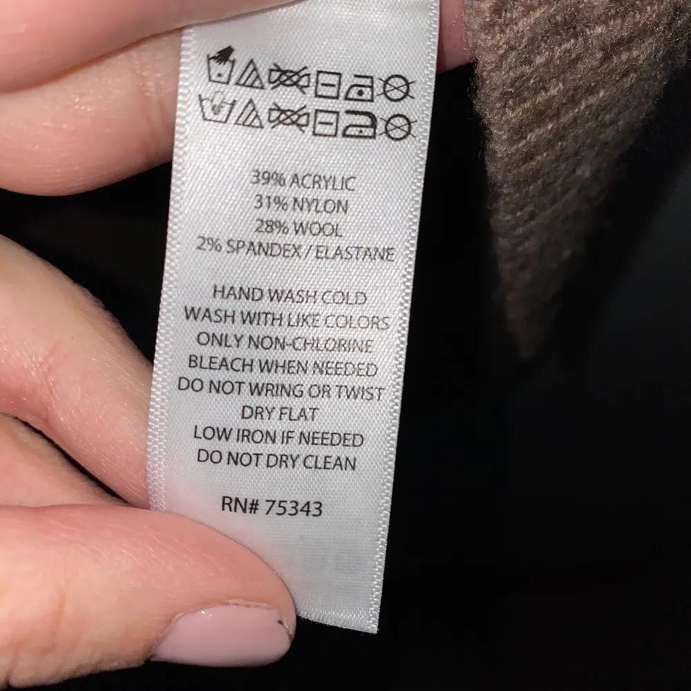 Rachel Zoe Women V-Back Sweater - Image 6