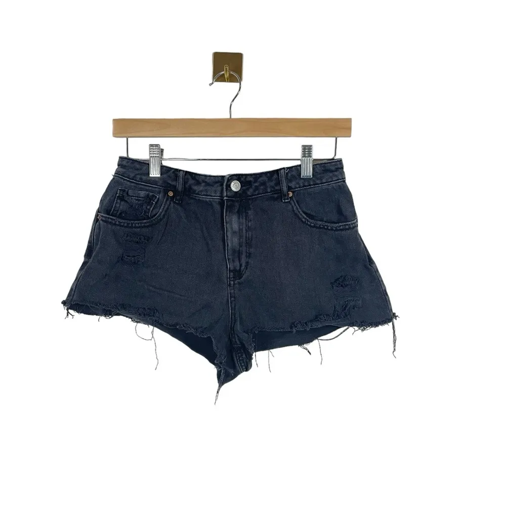 PacSun High Rise Distressed Festival Denim Shorts in Black Size 27 - Image 6