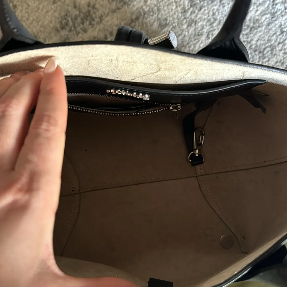 LE ROSEAU S HANDBANG Black - Leather - Image 8