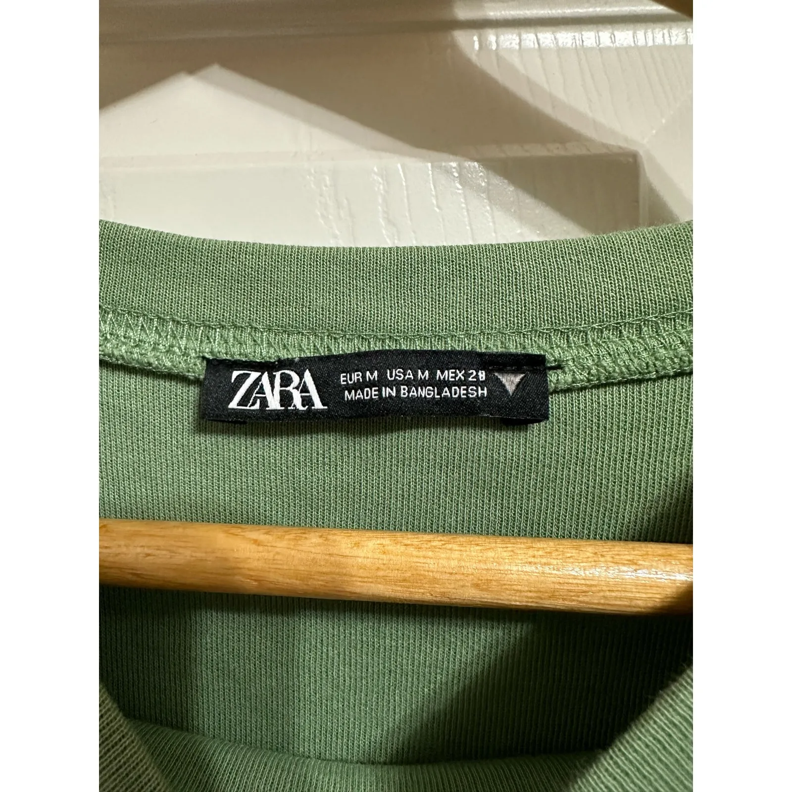 Zara women's green crew neck tee mini dress‎ size Medium - Image 3