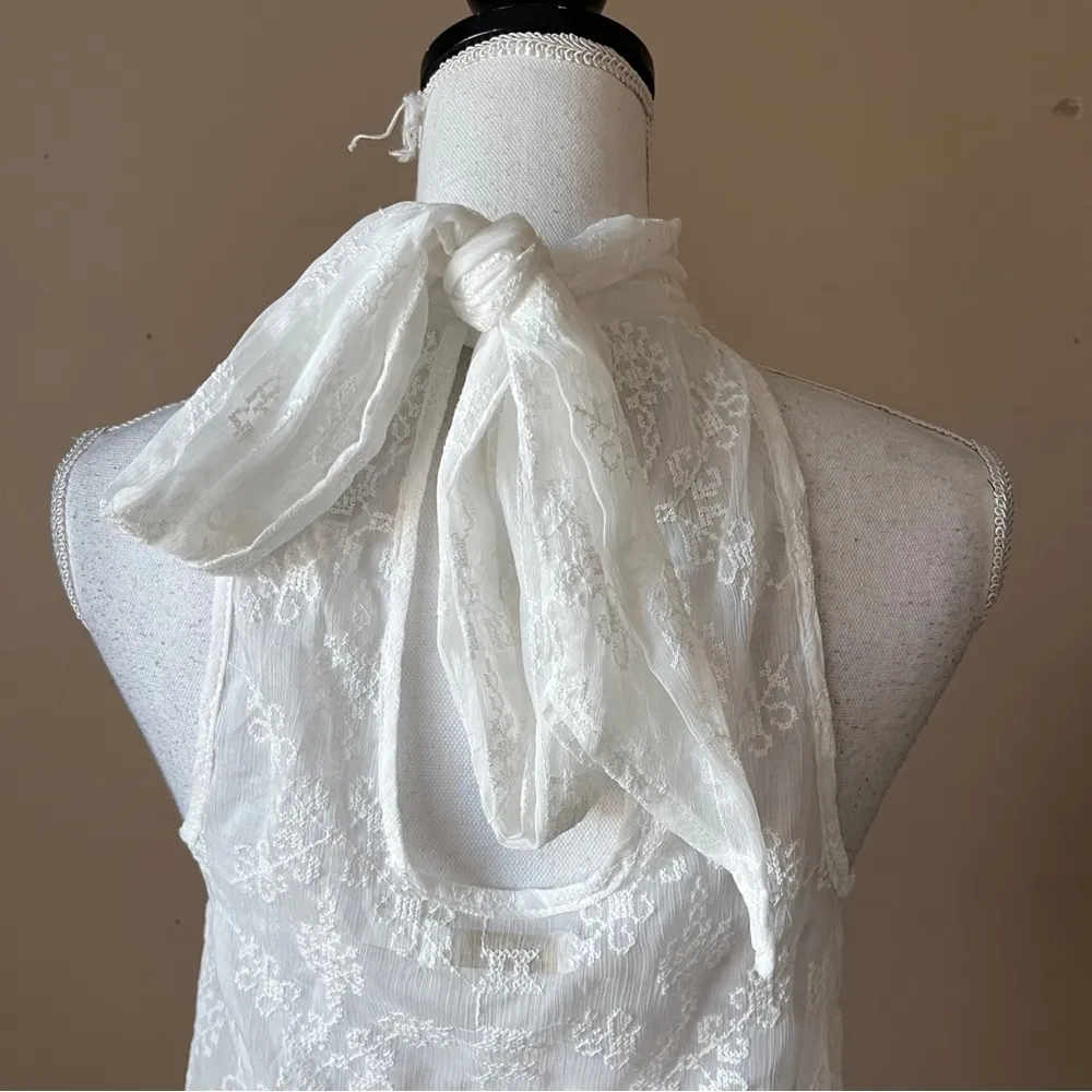 BISHOP & YOUNG | White Lace Halter Sleeveless Top Sz XS - Image 6