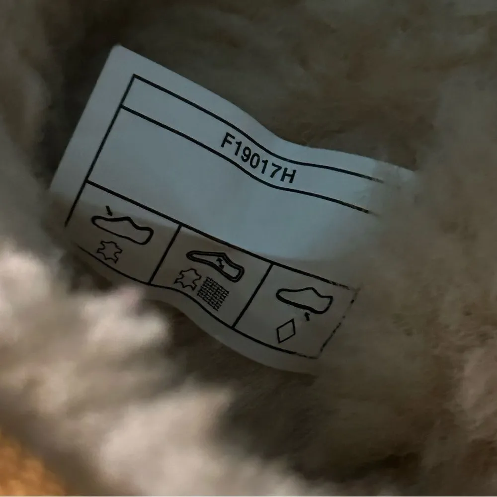 UGG Classic Short Rustic Weave Brown Boots women’s shoe size 6 - Image 11