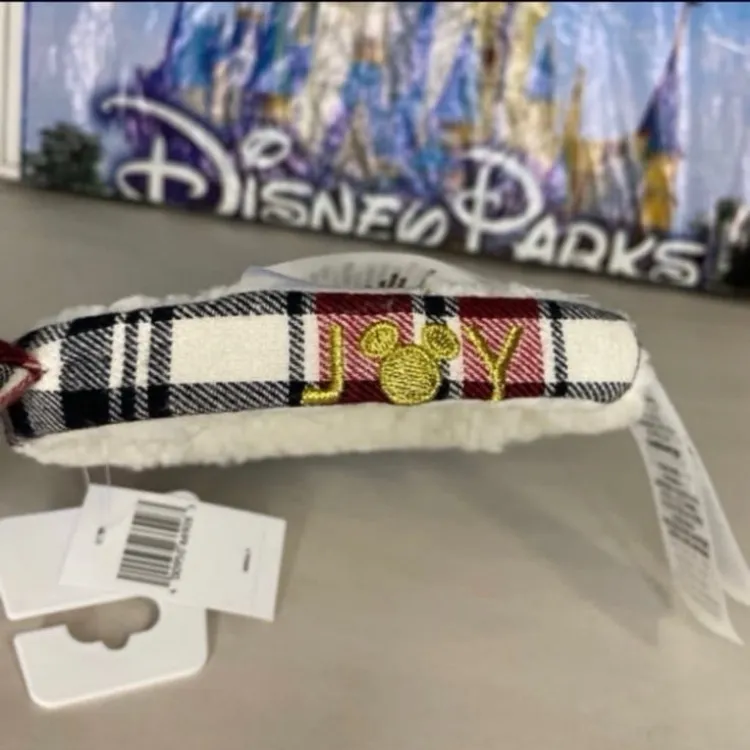 Disney parks plaid Sherpa Christmas Mickey Mouse ears NWT - Image 2