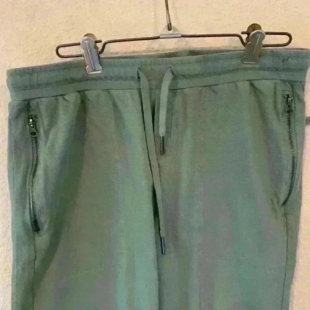 Mondetta outdoor project olive green jogger, size SP, gorpcore, hiking, outdoor - Image 3