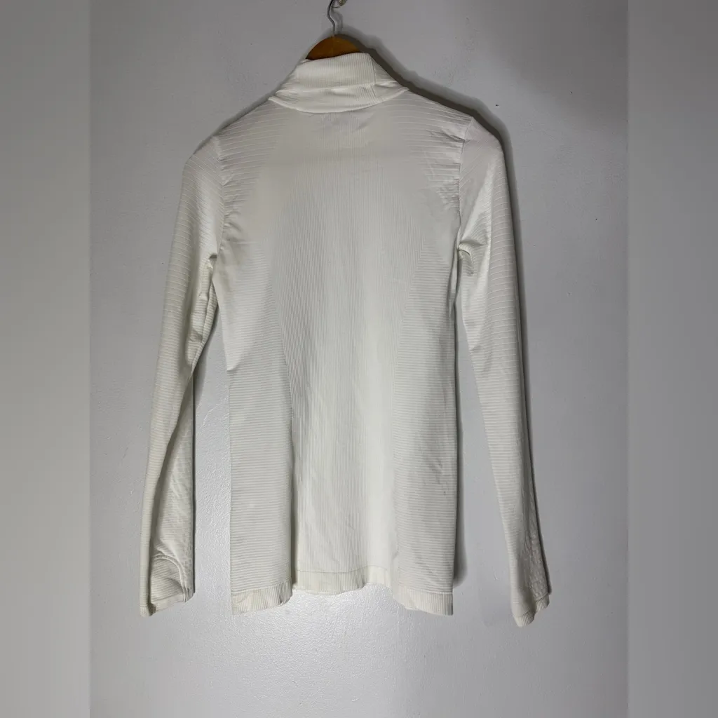 Athleta‎ White Swiftly Turtleneck Long Sleev Top Size M - Image 2