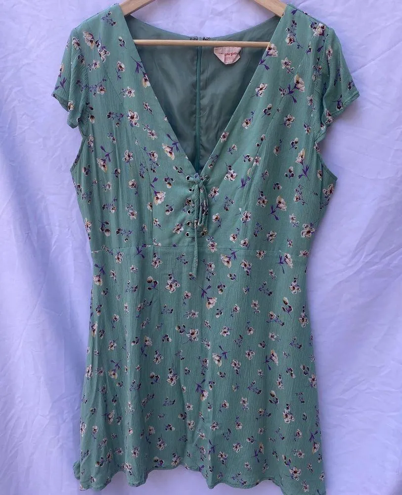 Showpo‎ (Australia) Floral Dress - Image 9