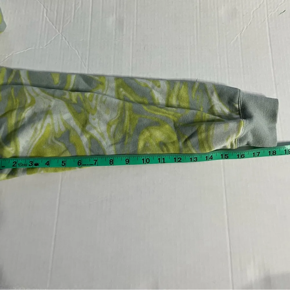 Wild Fable Cropped Marble Hoodie Womens Size Large Green and Yellow - Image 8