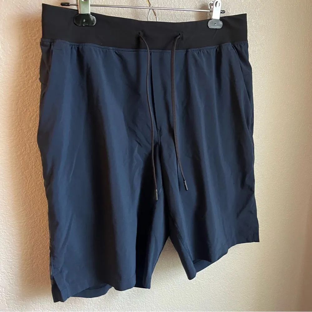 Lululemon T.H.E. Short *20Y Collection 9"
True Navy - Image 6