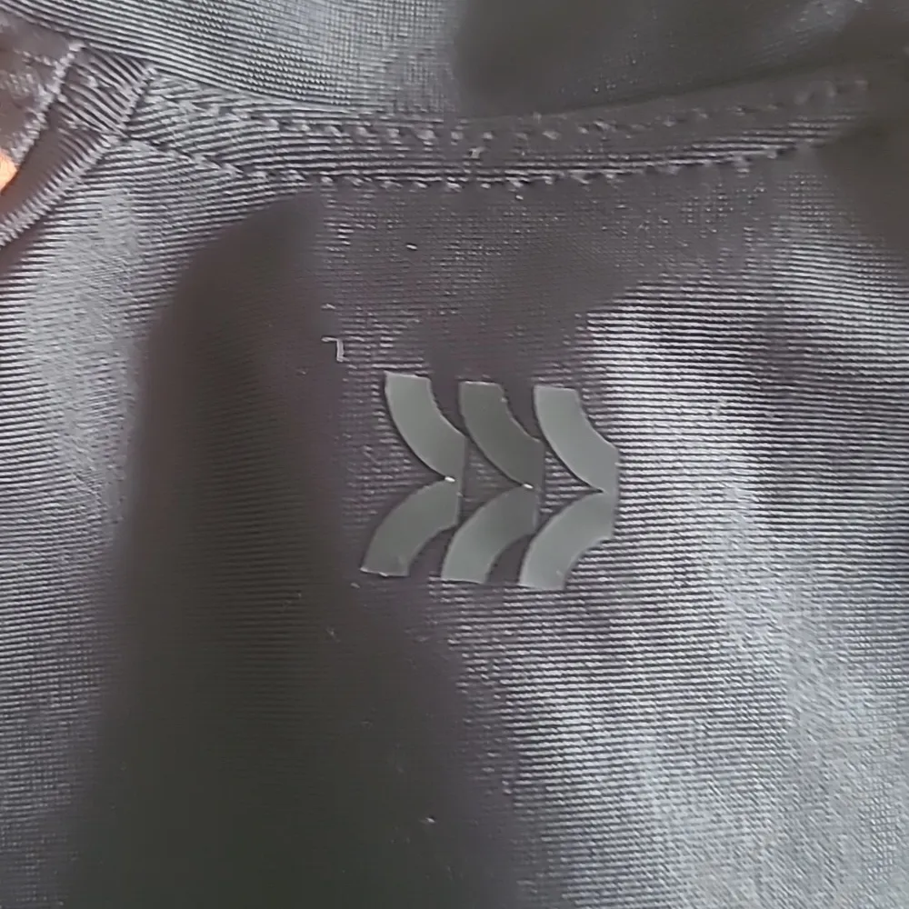 All In Motion Swim Top Women's Size Large - Image 3