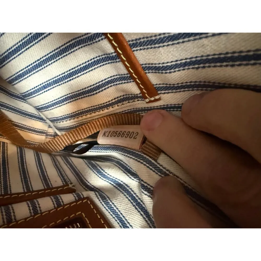 NEW! Dooney & Bourke Black Camden Pebblie Mini Hobo Leather Crossbody Bag - Image 9