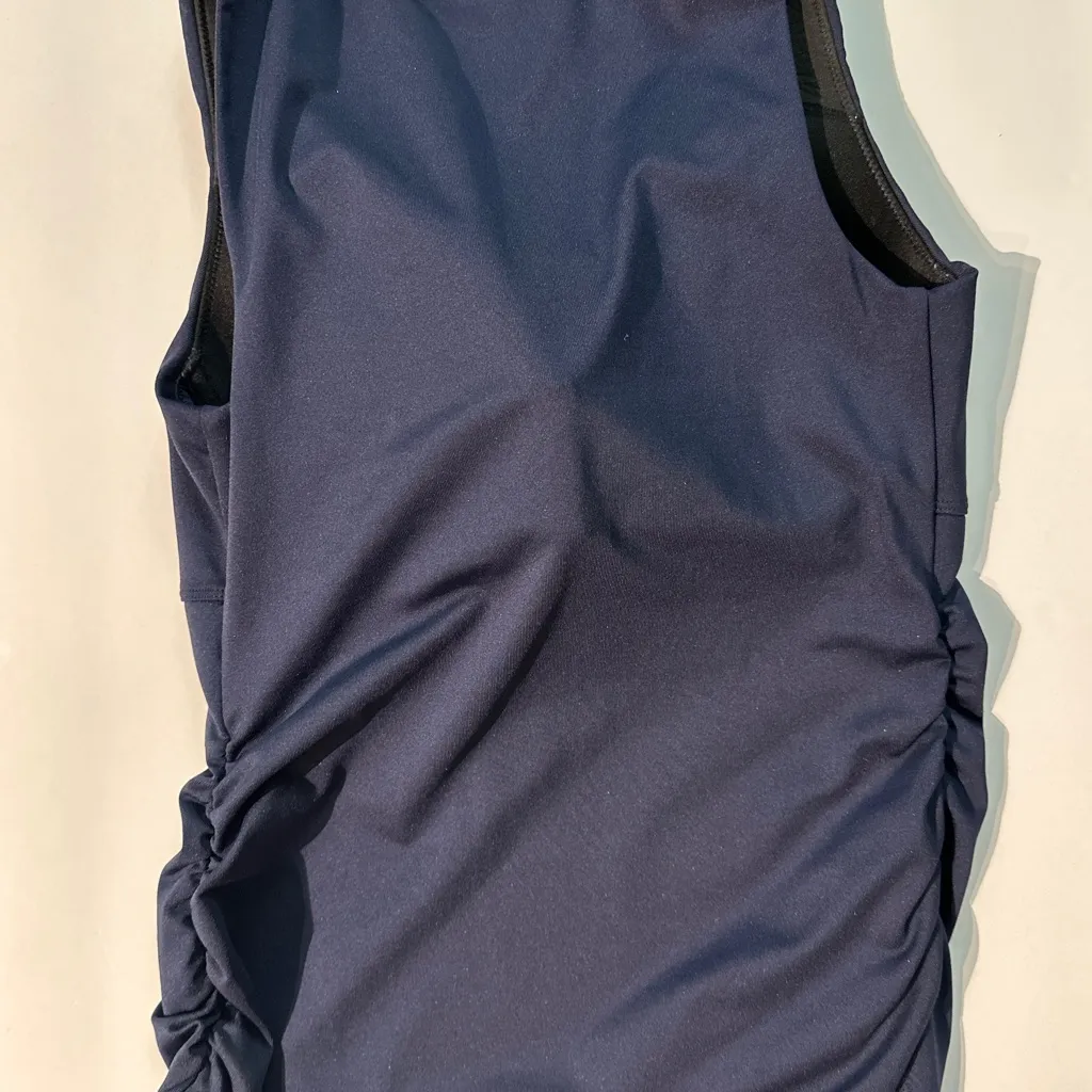 Athleta‎ Women Size 34D Empire Black V-Neck Bra Cup Support Tank Top Wear 736639 - Image 5