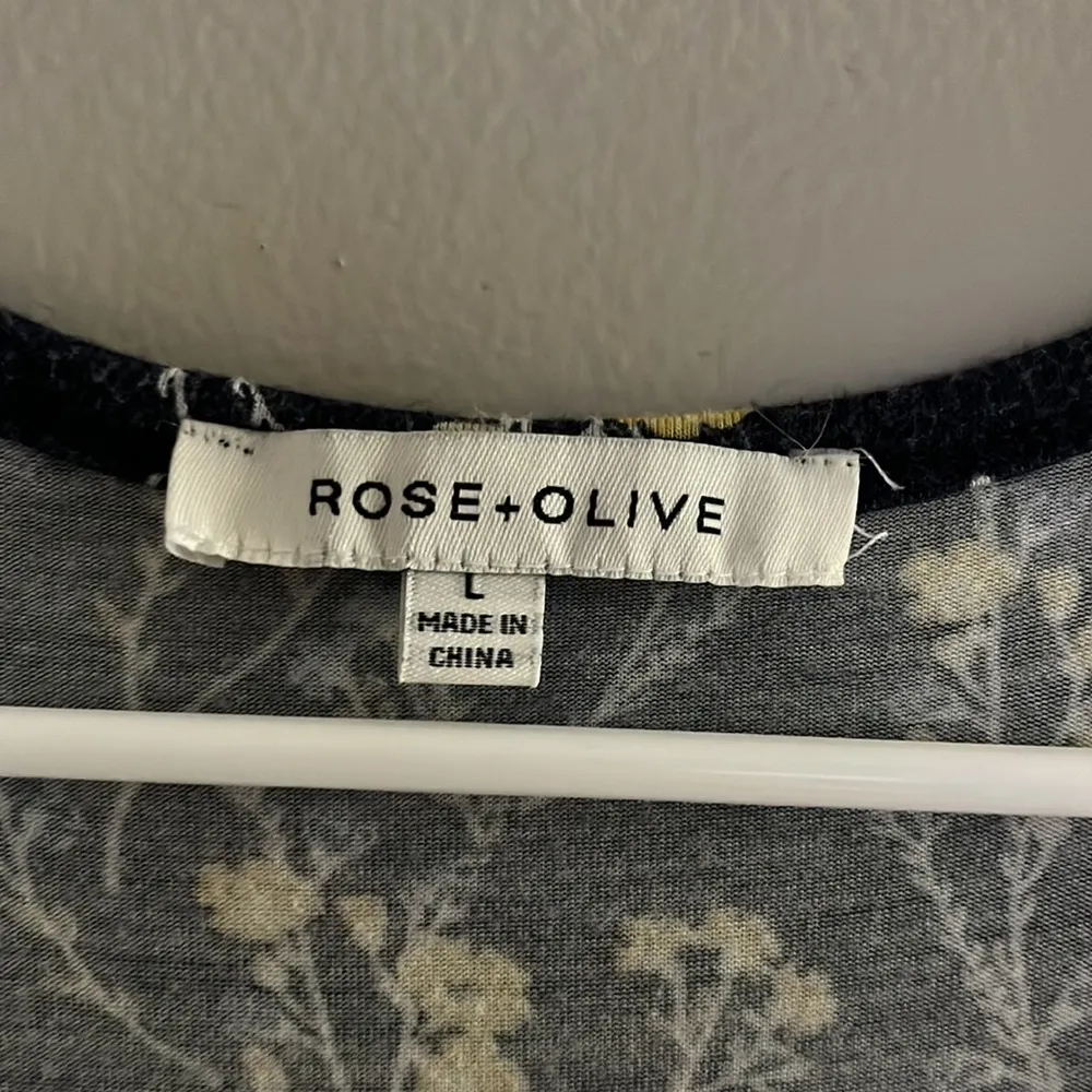 Women’s Rose & Olive Blouse Size L - Image 5