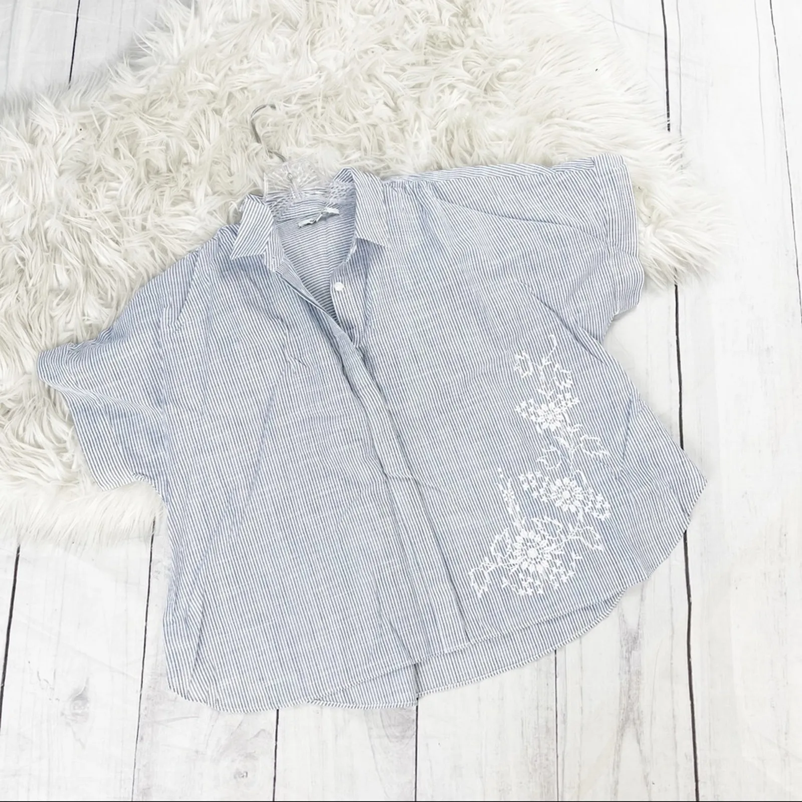 Madewell Women's Blue Embroidered Floral Striped Hilltop Shirt Size Medium‎ - Image 3