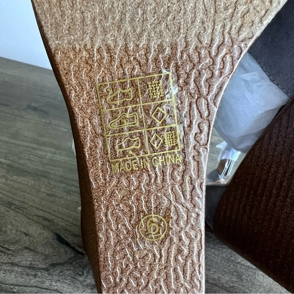 Journee Collection Kedzie Wedge Women's Sandal Size 6 #B1169 - Image 8