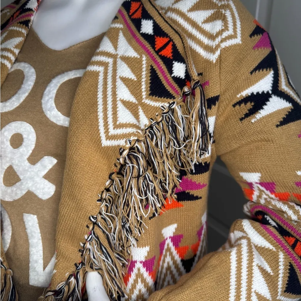 Chaser Tan and Pink Cardigan with Geometric Patterns - Image 4