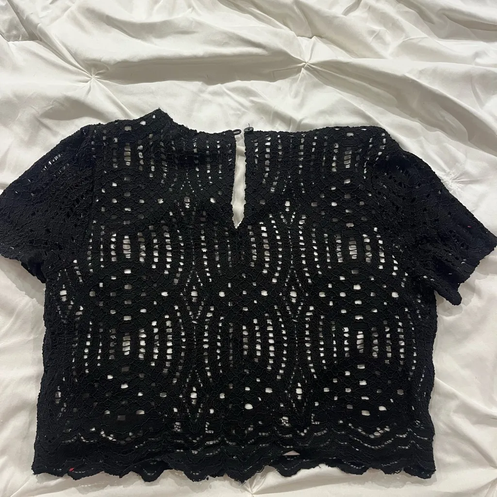Chic Black Crochet Short Sleeve Top - Image 2