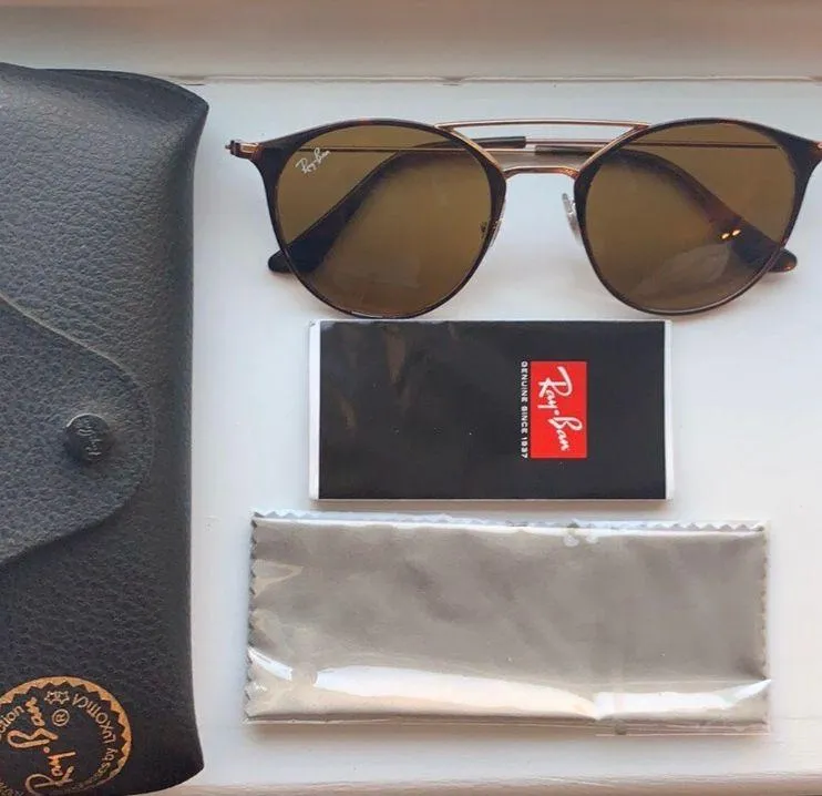 Ray-Ban Sunglasses - Image 4