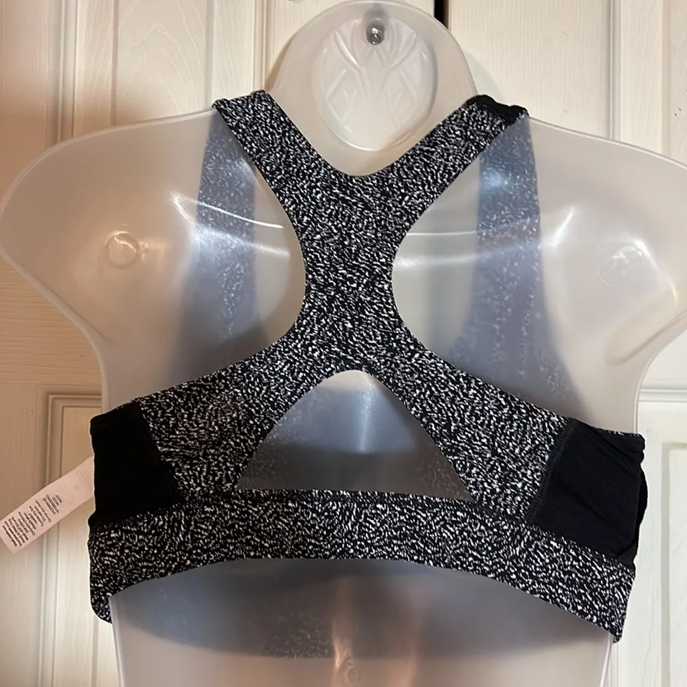Athleta Marbled Black Gray and White Racerback Sports Bra M Medium - Image 13