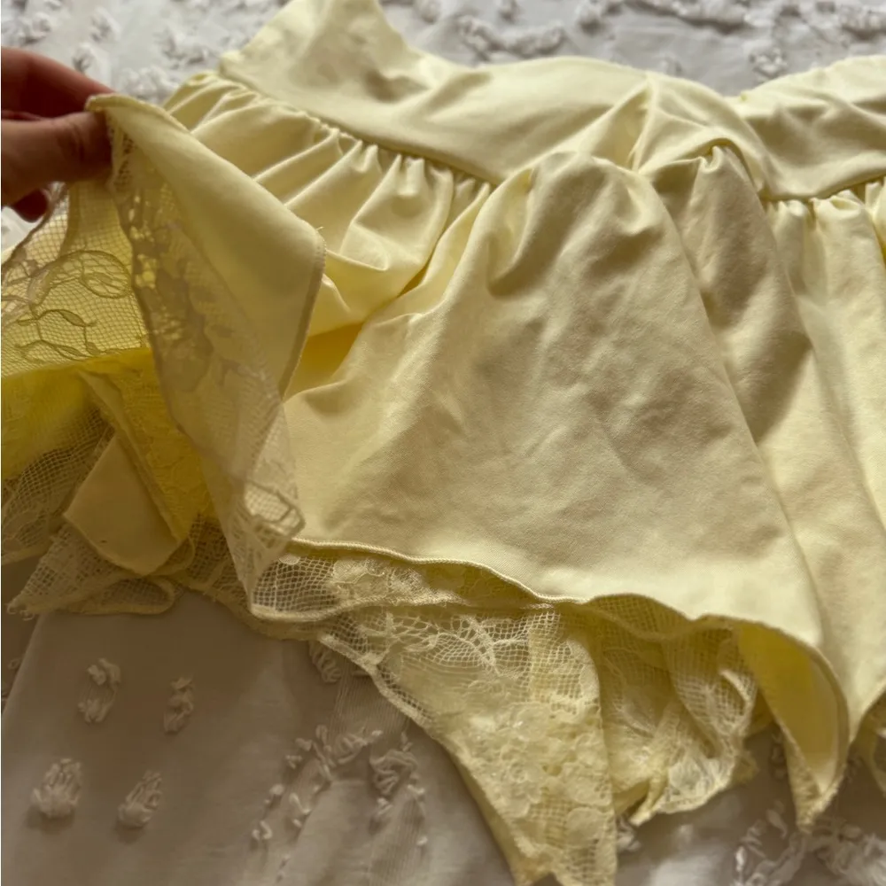 NEVER WORN M IVORY LACY SKIRT White Size M - Image 2