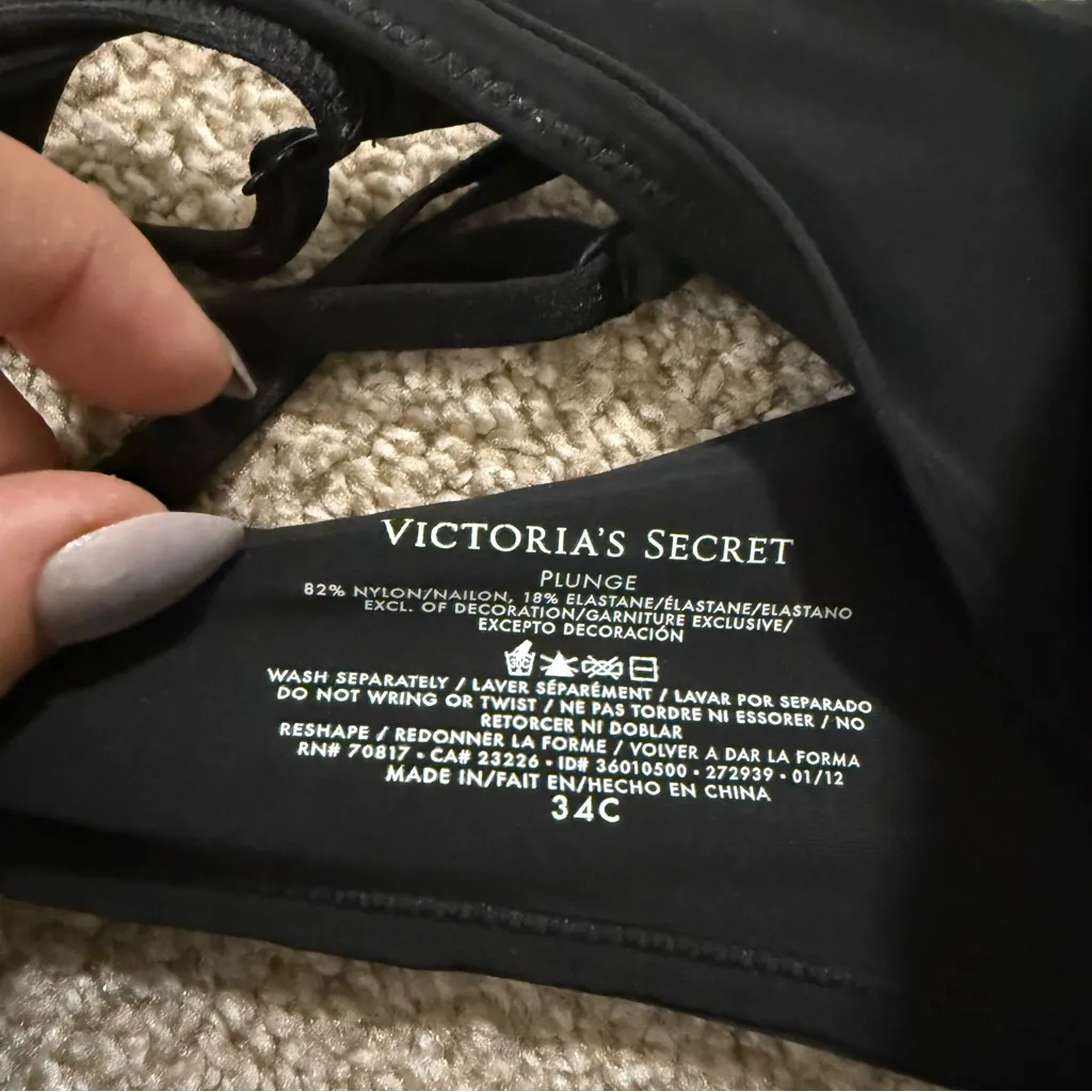 Victorias Secret Plunge Black Bra Bow Twist‎ Detail 34C - Image 5