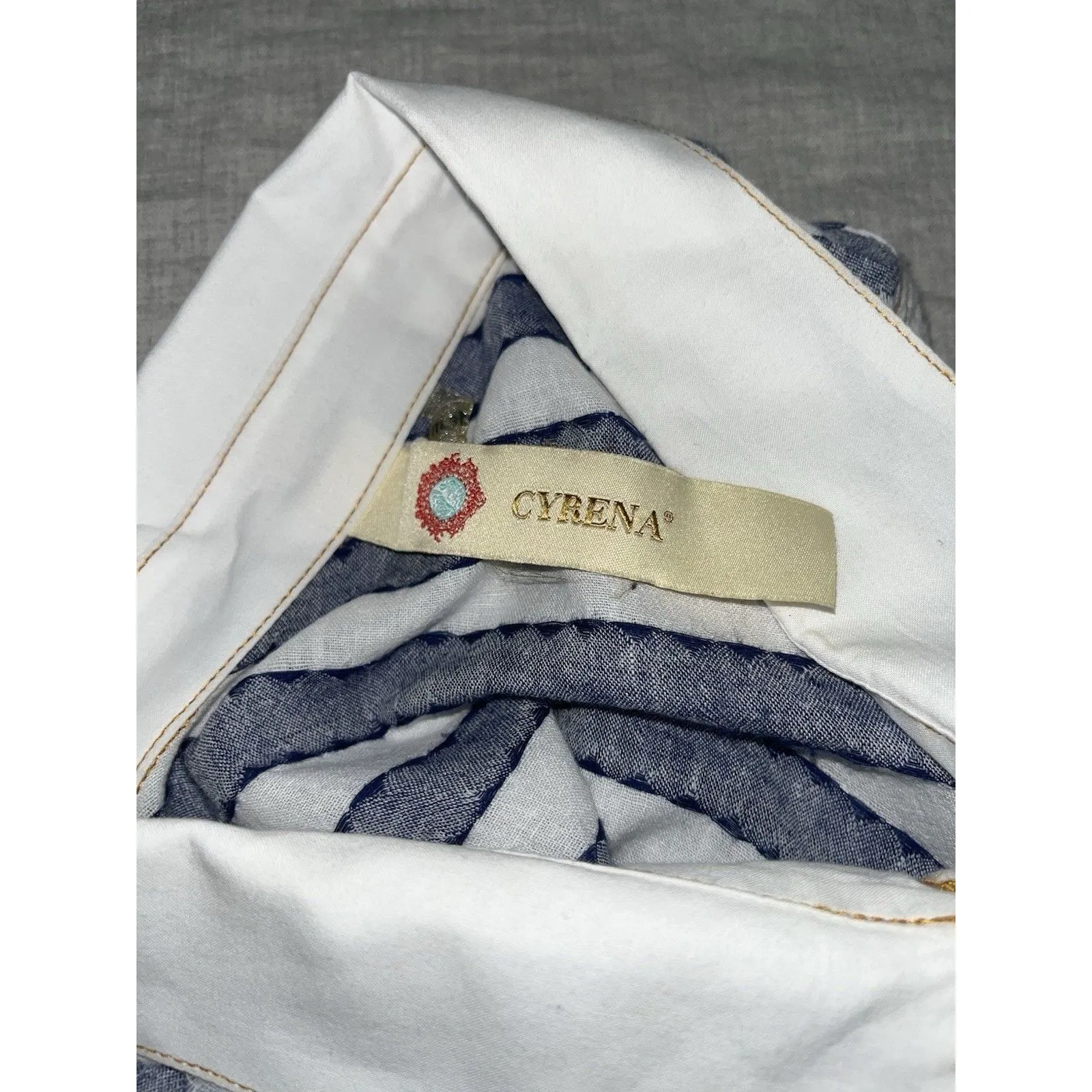 Cyrena Anthropologie Embroidered Floral Sleeveless Dress Shirt Striped  Size L - Image 6