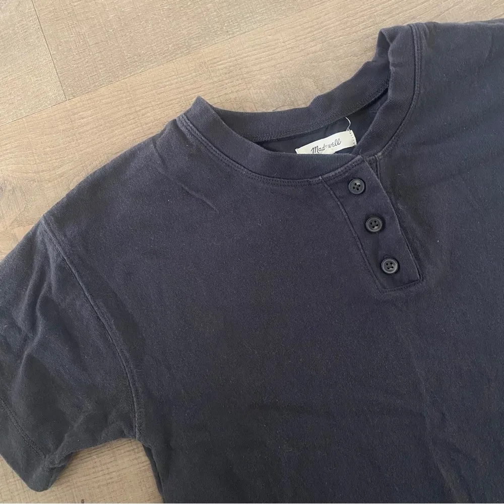 madewell boxy parkview black henley shirt sleeve shirt - Image 3