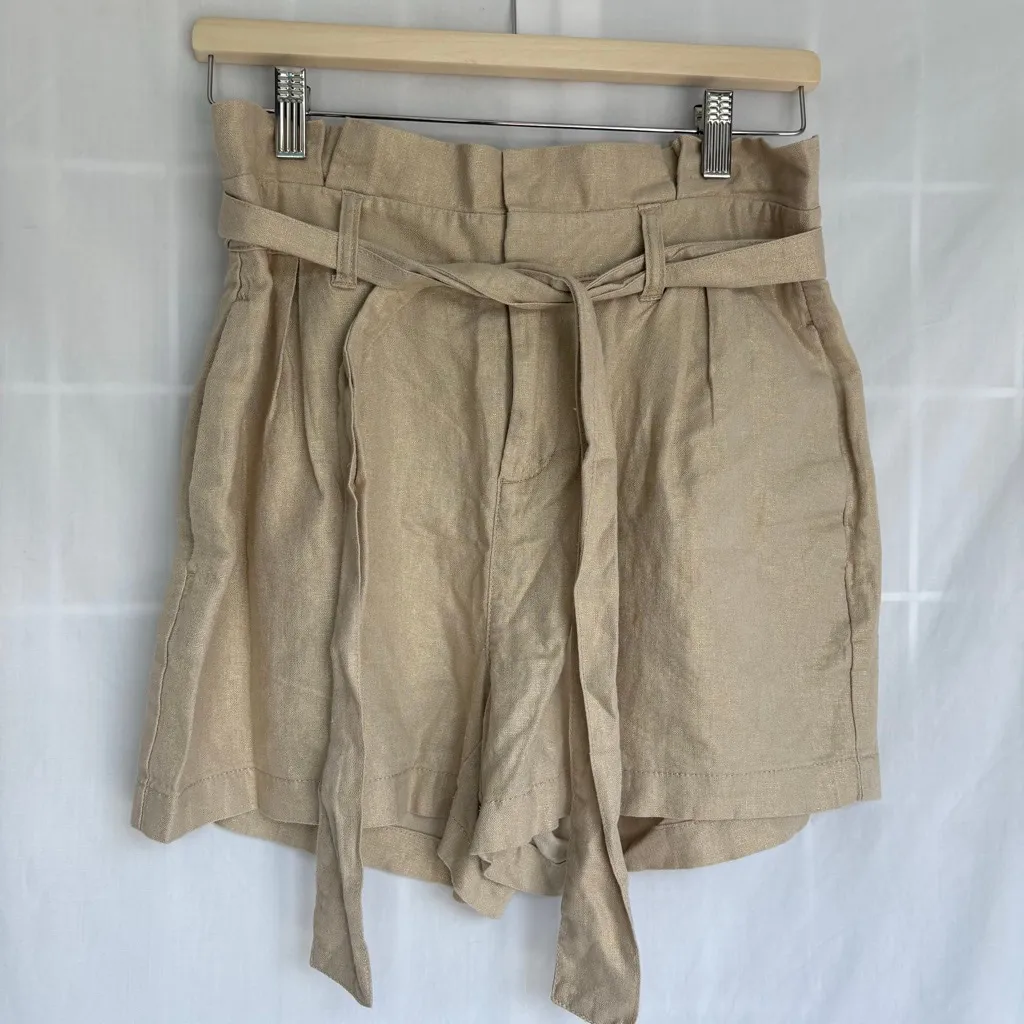 NWT NY&C Soho Linen blend gold shimmer paper bag shorts size small - Image 3