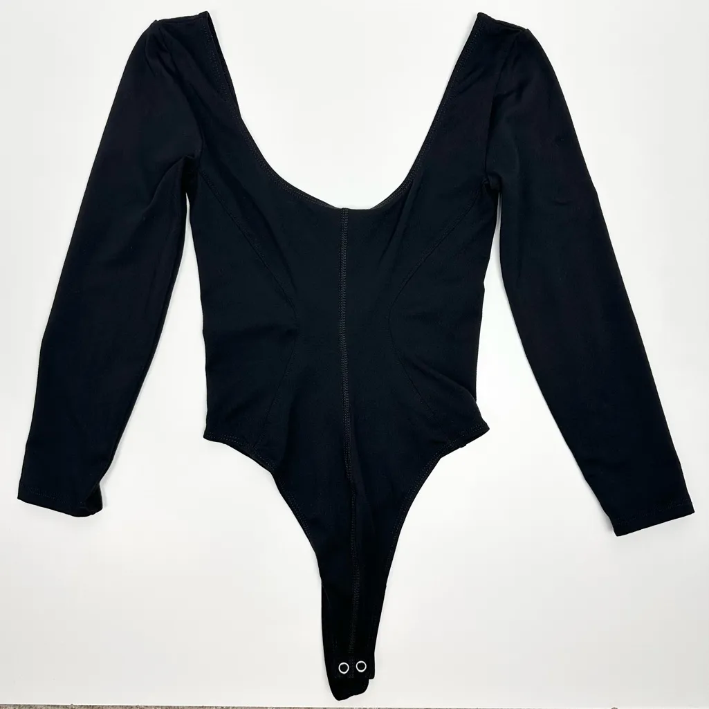 Good American 3/4 Sleeve Scoop Neck Bodysuit Style GB0029 - Image 2