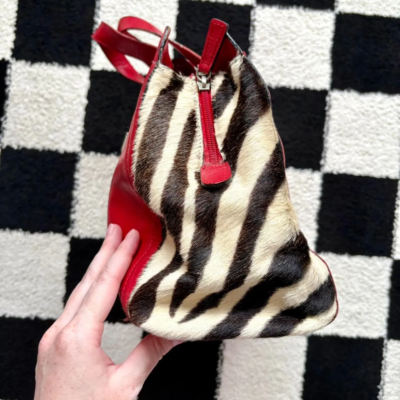 Vintage Adrienne Vittadini Red Leather Zebra Side Purse - Image 5