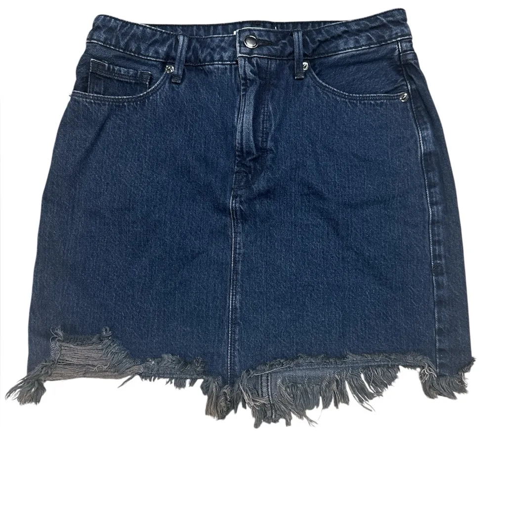Good American Frayed Hem Denim Mini Skirt - Image 2
