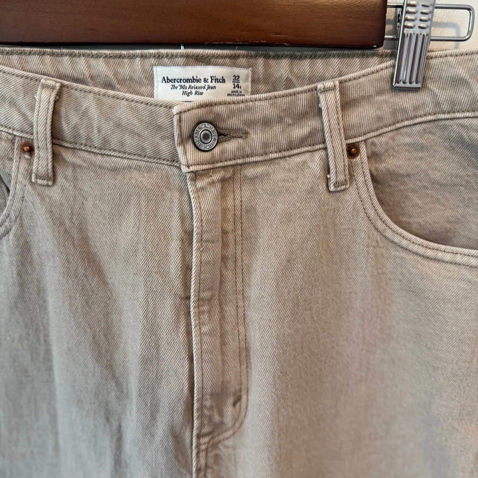 Abercrombie & Fitch Curve Love High Rise 90s Relaxed Jean Oat Size‎ 32/14 NWT - Image 7