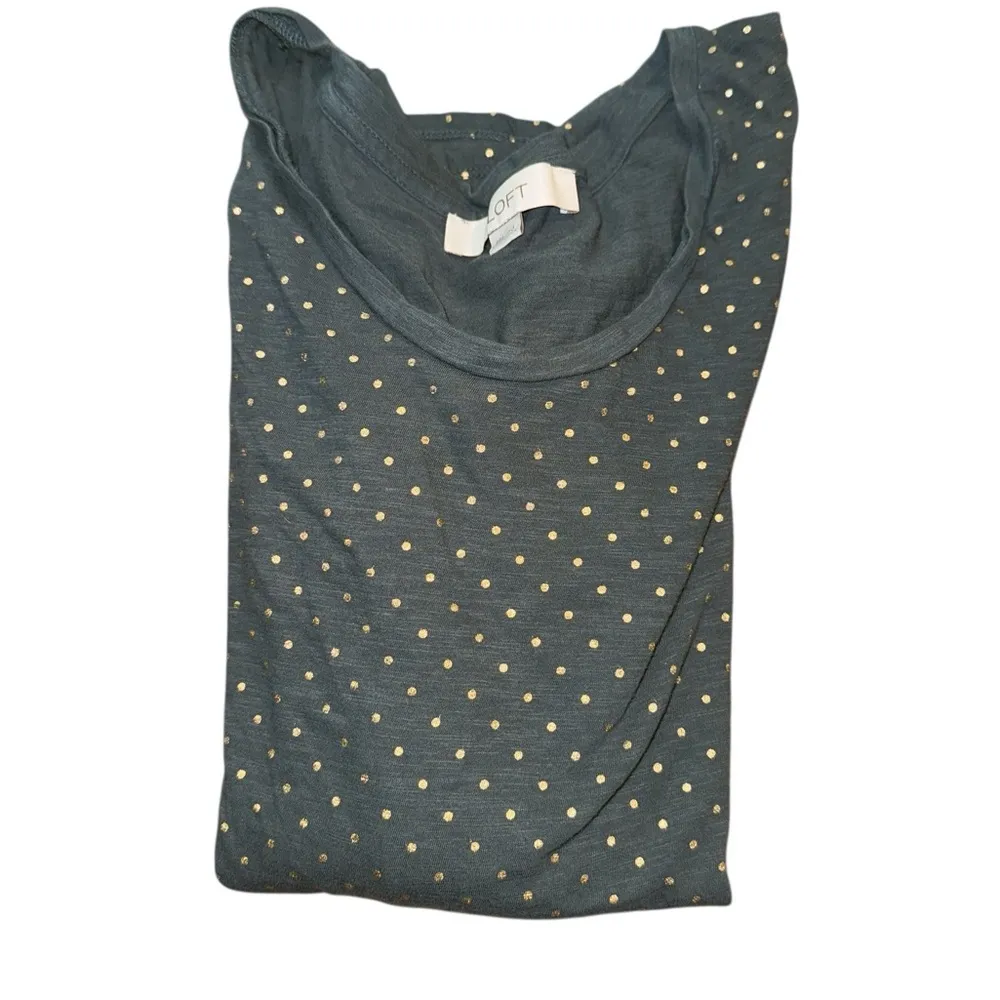 Loft  Women's Gray with Gold Polka Dot Top - Image 3
