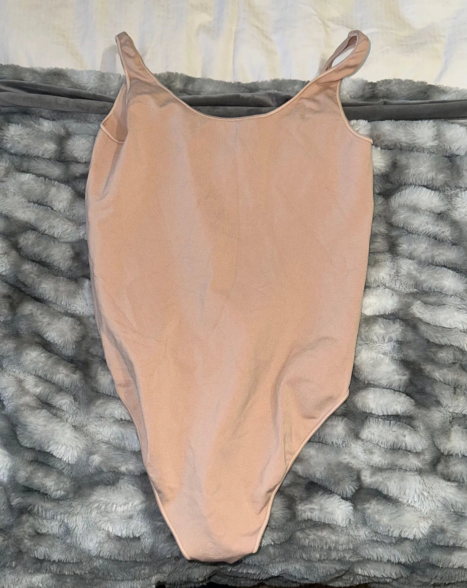 SKIMS Bodysuit - Image 2