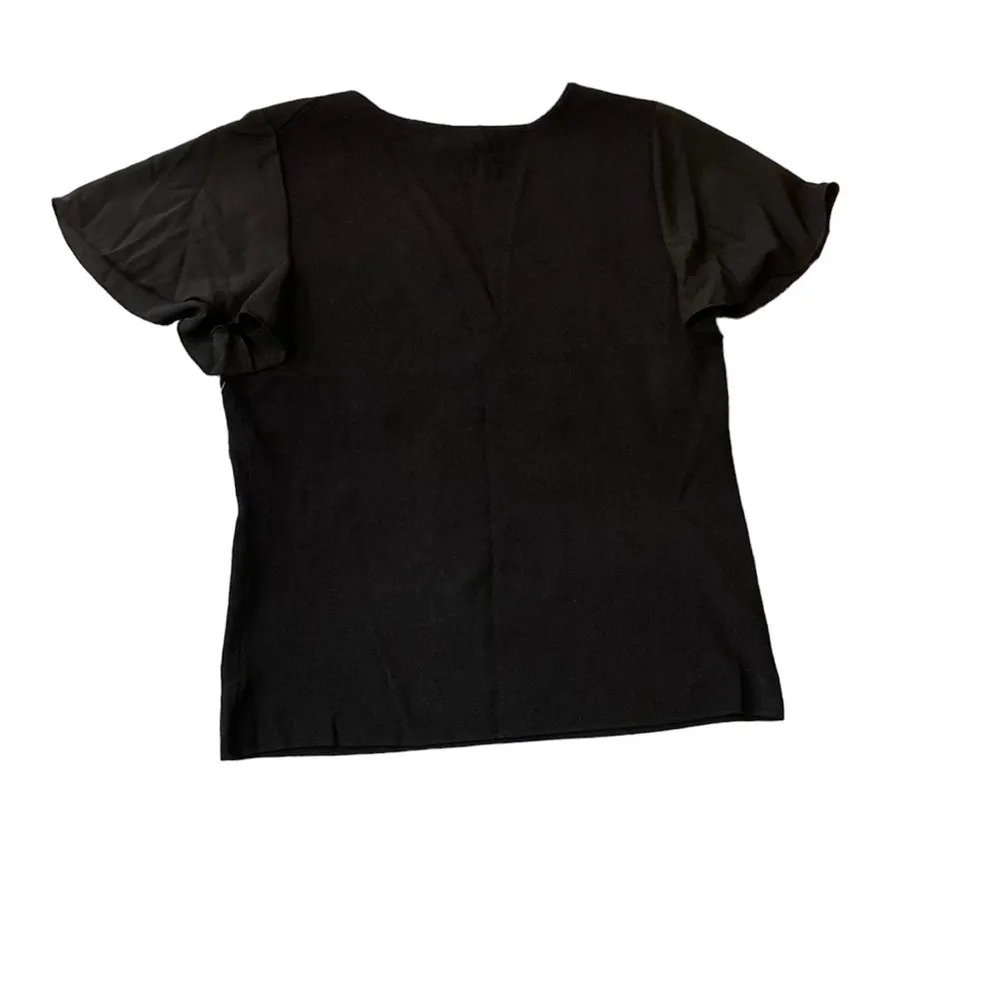 Cable & Gauge Black Short Sleeve Stretchy Sweater Shirt w/ Raised Floral Pattern - Image 2