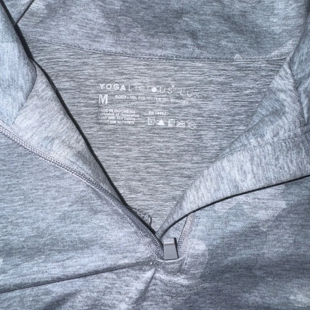 Yogalicious Quarter zip grey camouflage🔹 - Image 3