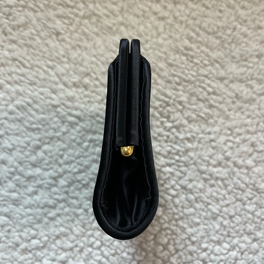 Saks Fifth Avenue Black Woven Clutch with Gold Accent - Image 4