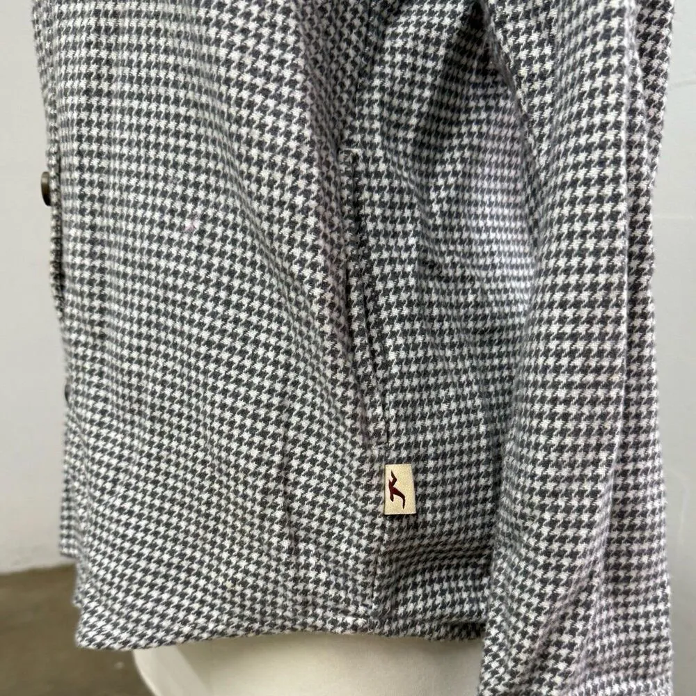 Hollister houndstooth plaid boyfriend fit flannel button down shirt - Image 3