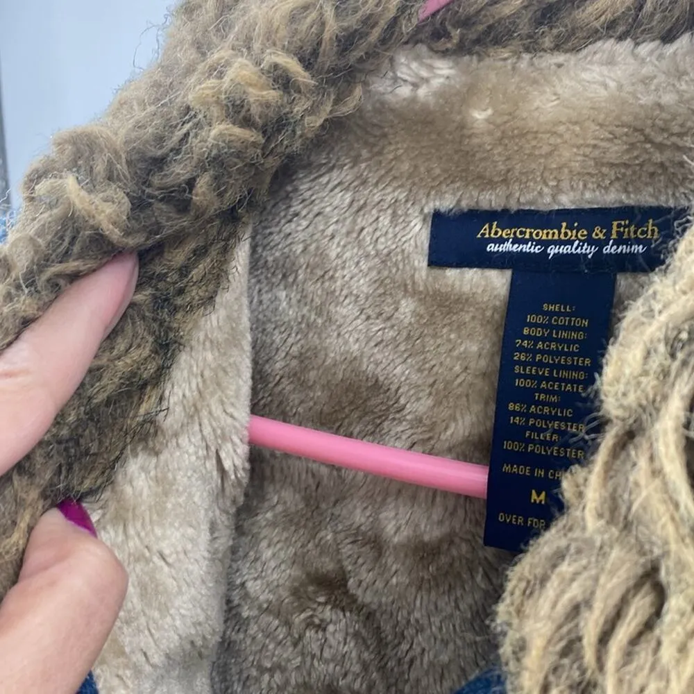 Abercrombie & Fitch denim faux fur collar fuzzy lined Y2K heavy jacket size M - Image 6