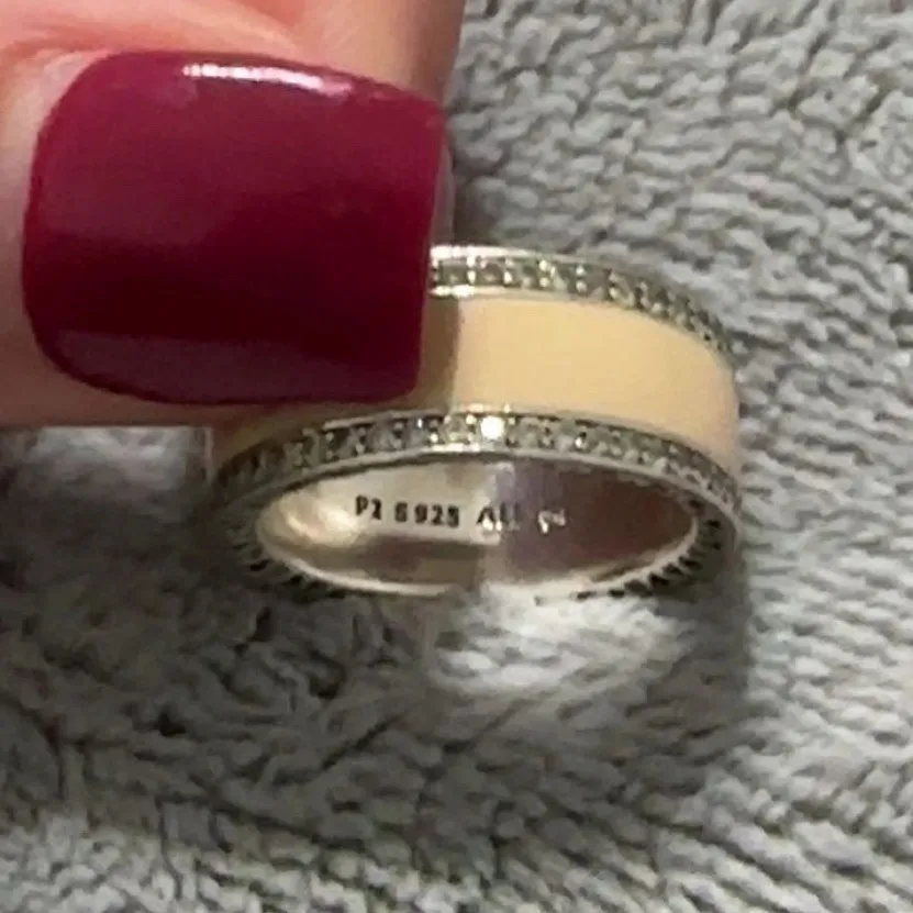 Pandora Pink Heart Enamel Radiant Ring - Image 3