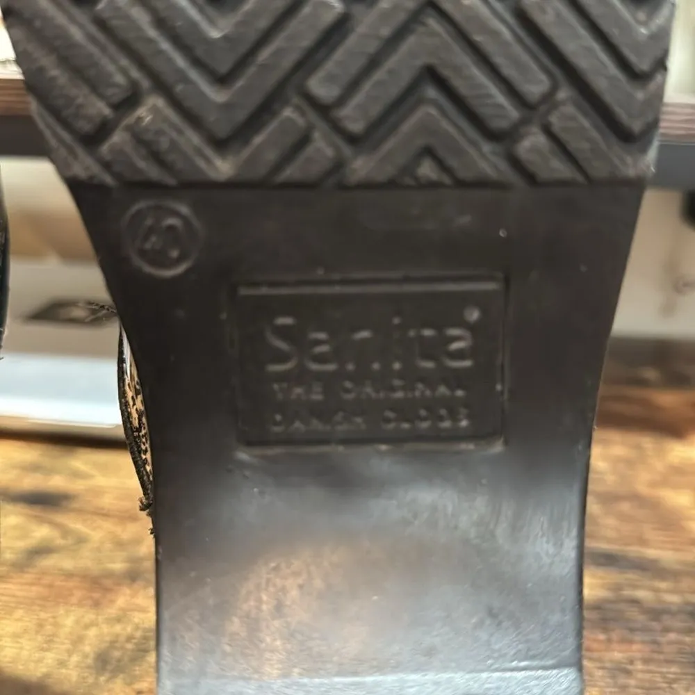 Sanita Women's Professional Sandra Work Shoe size 40/9US Red - Image 10