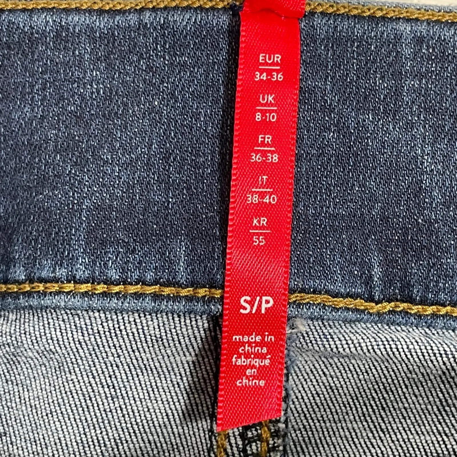 SPANX Small Distressed Denim Leggings Pull On Jeans Tummy Control Jegging 20203R - Image 4