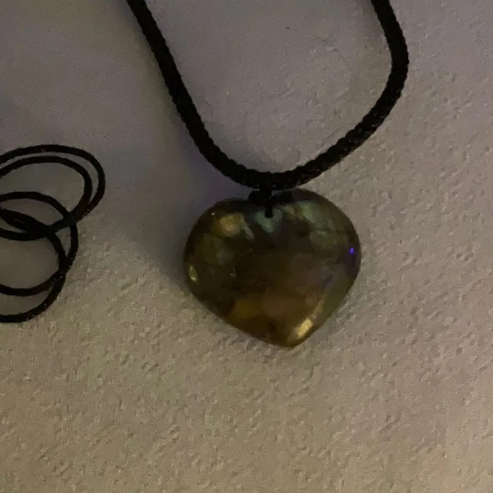 Year of the Dragon, 2024. Heart Pendant Necklace. Beautiful Stone. NWOT Black - Image 5