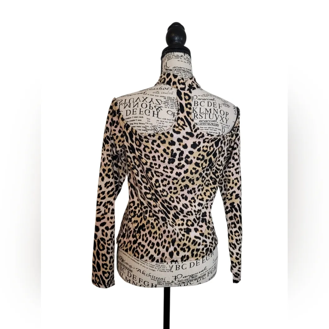 GUESS Women's Long Sleeve Specta Choker Top, Leo camo Natural, Large - Image 5