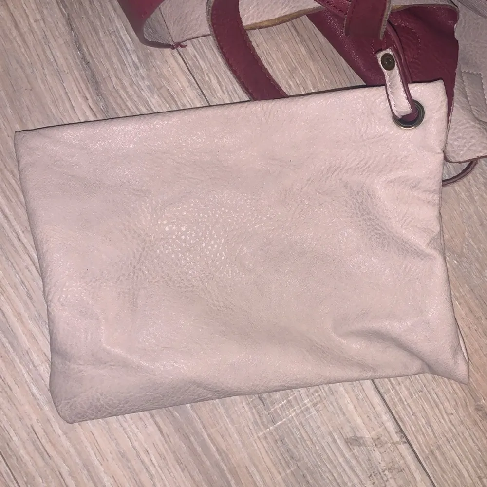 G.H. Bass & Co maroon reversible tote bag attached wallet faux leather - Image 9